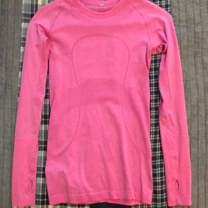 Swiftly tech long sleeve in pink, size 2